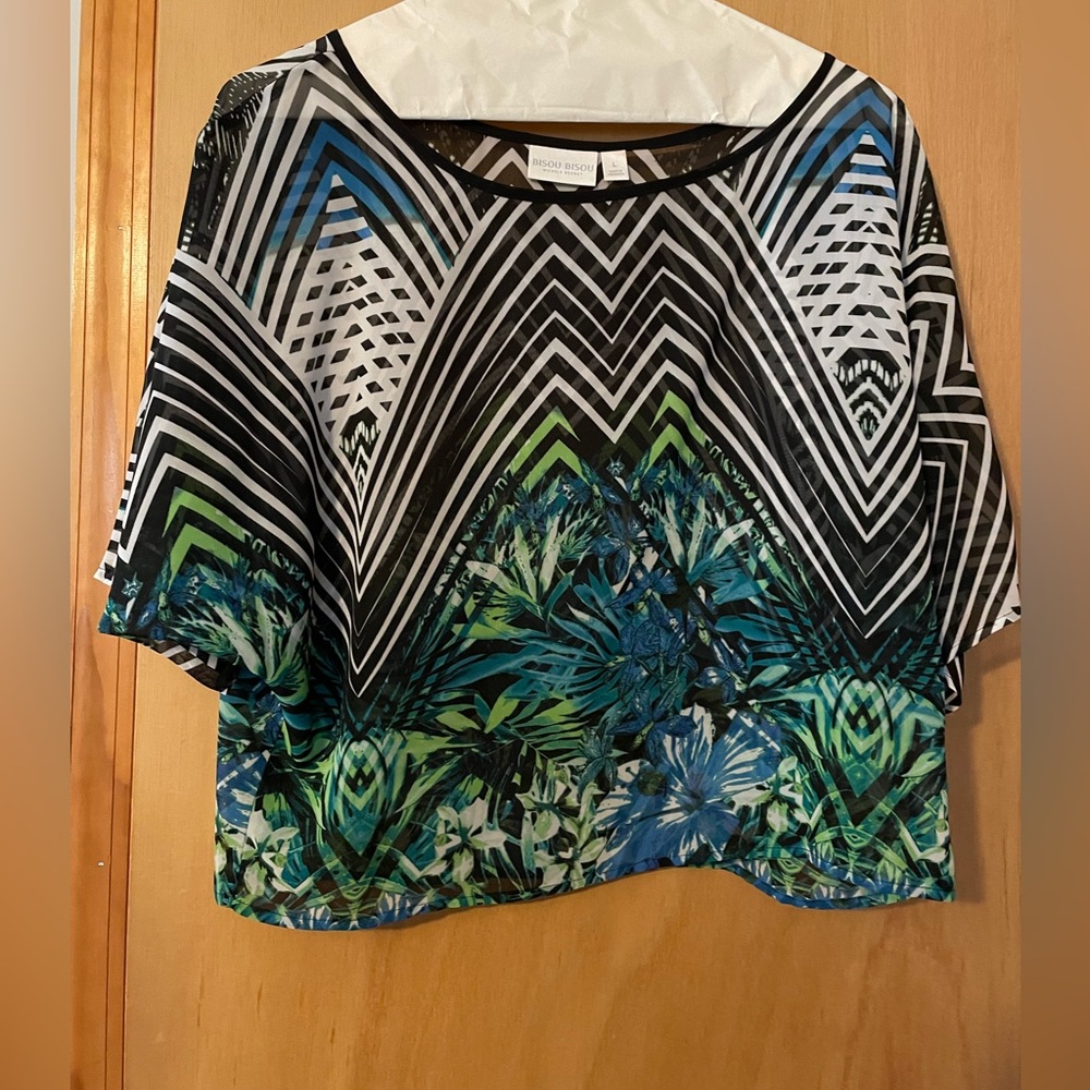 Bisou sheer top